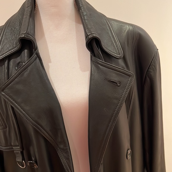 MEN’s REAL GENUINE LEATHER Long Coat Size 42 lined with Skunk fur lining - Picture 5 of 11